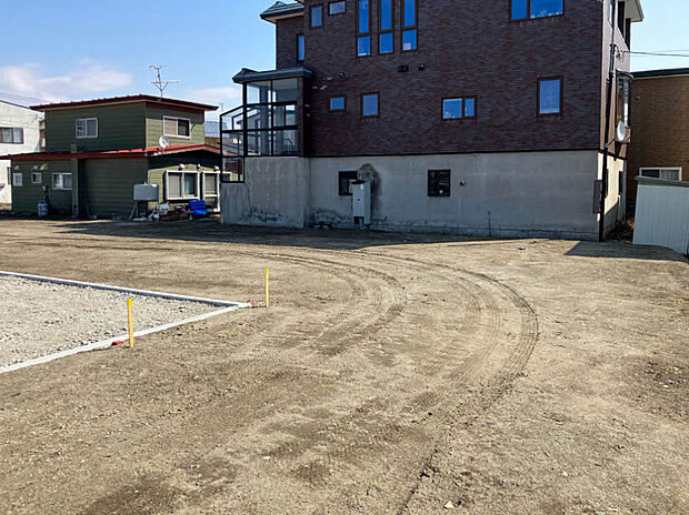 【現地写真】
収納が充実した4LDKの建築プランなど、多数の参考プランもご用意しております。ぜひお気軽にご相談ください。
(2026年3月撮影)