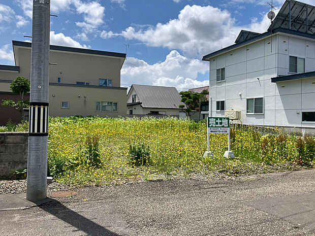 【現地写真】
現地は更地のため、解体費用を抑えられます。即日引き渡しにも対応しており、スムーズにご計画を進めていただけます。
（2026年6月撮影）