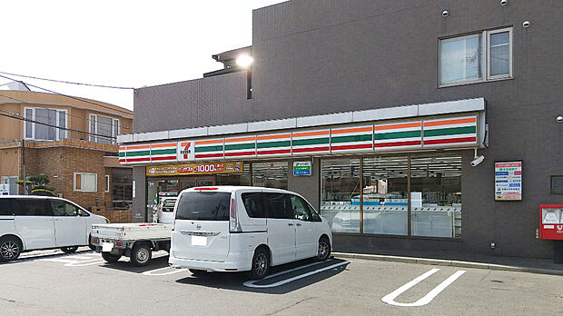 セブンイレブン札幌新琴似5条店（約130m）
