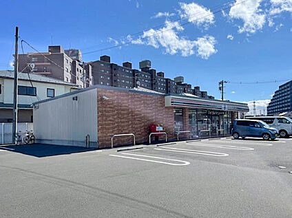 セブンイレブン東中田店 300m(徒歩4分)