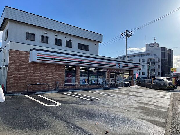 セブンイレブン仙台ベニーランド前店(約750m)