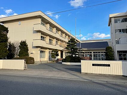 増田中学校 2700m(徒歩34分)
