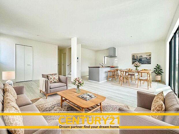 ※家具・CG加工はイメージです。販売価格等には含まれません。
■■憩いのリビング■■
リビングとダイニングの空間機能を活かし、巧みに使い分ける発想が、ライフスタイルに新しいゆとりをもたらします。