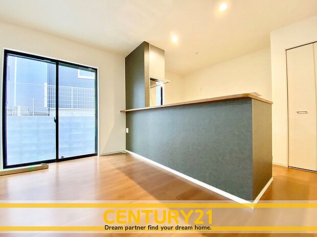 ◆同一建築会社の他現場写真◆
現地&同一施工会社の完成物件もご案内可能です。