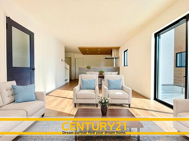 ※家具・CG加工はイメージです。販売価格等には含まれません。
■■憩いのリビング■■
リビングとダイニングの空間機能を活かし、巧みに使い分ける発想が、ライフスタイルに新しいゆとりをもたらします。