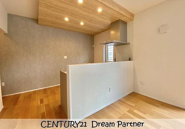 ◆同一建築会社の他現場写真◆
～現地＆同一施工会社の完成物件もご案内可能です～
