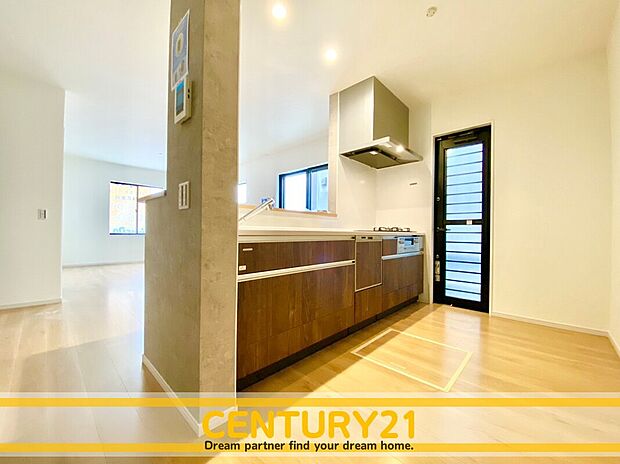 同一建築会社の他現場写真 ～現地＆完成物件もご案内可能です～
