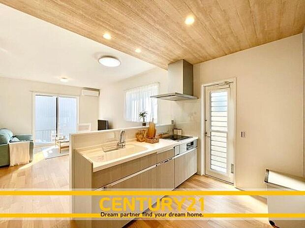 ◆同一建築会社の他現場写真◆
～現地＆同一施工会社の完成物件もご案内可能です～