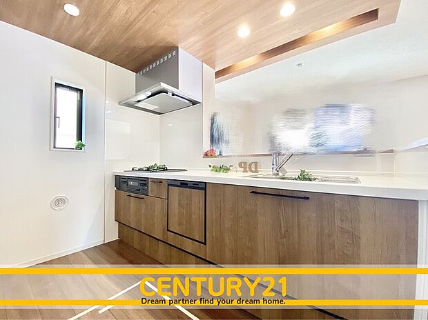 ◆同一建築会社の他現場写真◆
現地＆同一施工会社の完成物件もご案内可能です。