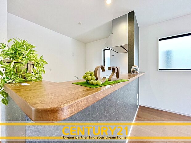 ◆同一建築会社の他現場写真◆
～現地＆同一施工会社の完成物件もご案内可能です～
