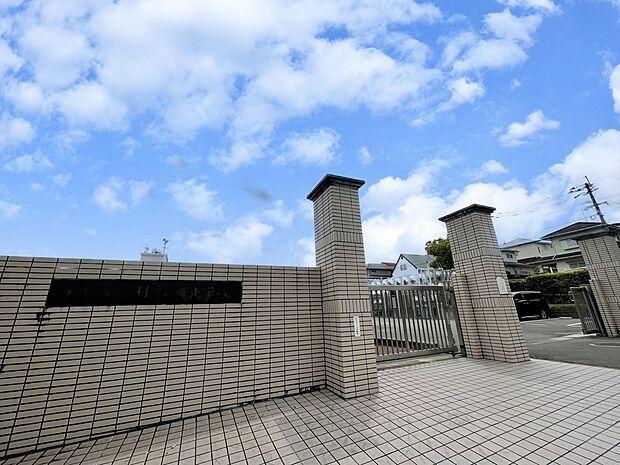 大野城市立月の浦小学校 (約1,485m)