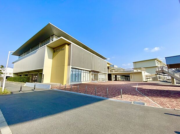 新宮町立新宮北小学校（約800m）