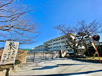 久留米市立明星中学校 1671ｍ
