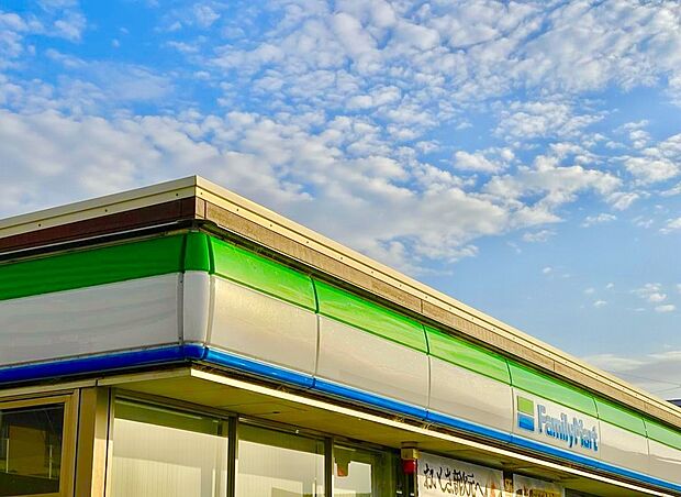 ファミリーマート大野城 乙金店 （約331m）