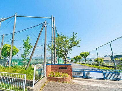 佐賀市立開成小学校 833m