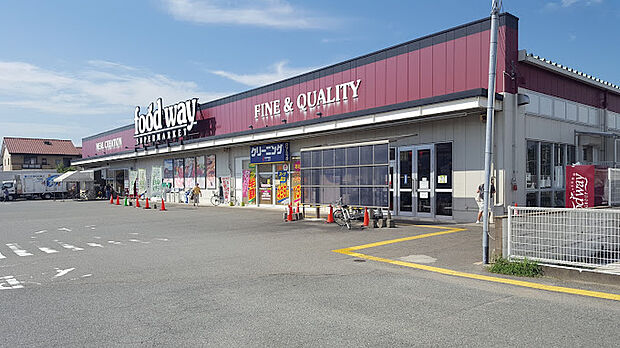 フードウェイ小戸店(約495m)
