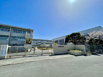 那珂川市立岩戸北小学校 1085m