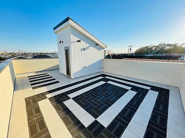 【レジェンドコート施工例】ダイワホームでは屋上のタイルを人工芝に変更を可能♪タイル仕様もお選びいただけます。詳しくは担当者にお聞き下さい！！