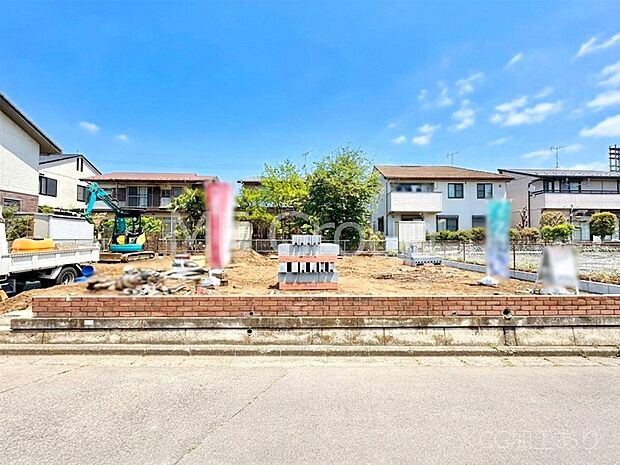 開放感溢れる広々とした敷地とリビングで家族団らんが楽しめるマイホーム！