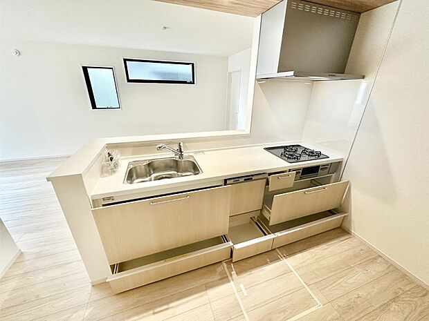 【その他設備(スライド収納)】使いやすさを優先したスライド式収納タイプ！