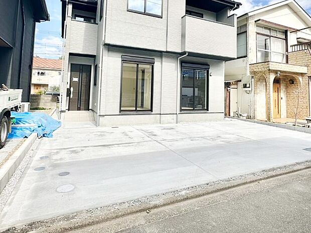 【駐車場】生活に欠かせない駐車スペース。