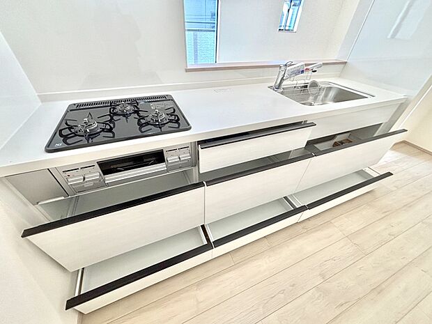 【その他設備(スライド収納)】使いやすさを優先したスライド式収納タイプ！