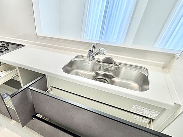 【浄水器】いつでも清潔なおいしいお水を。一つの水栓で水道水と浄水を使い分け。