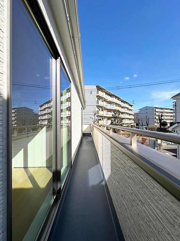 【バルコニー】風通しの良いバルコニー