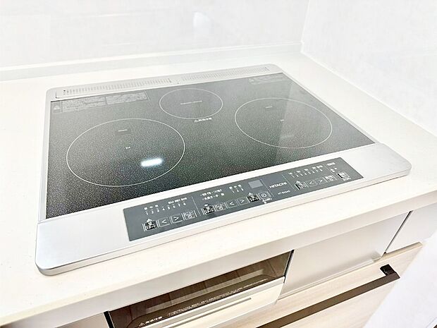 【その他設備(IHクッキングヒーター)】後片付けもスムーズなIHクッキングヒーターでお料理も手軽に楽しく！