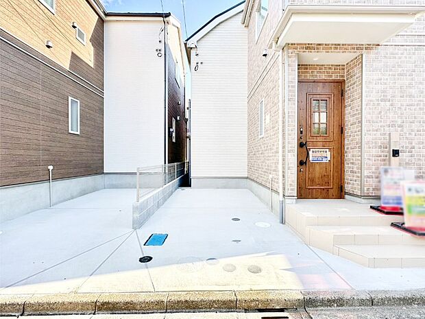 【駐車場】生活に欠かせない駐車スペース。