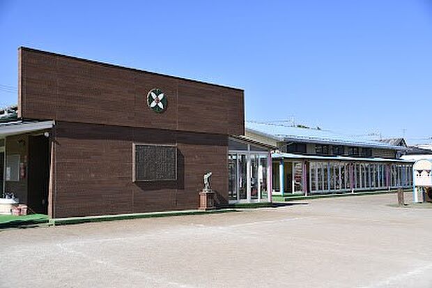 小平なみき幼稚園（約1,800m）