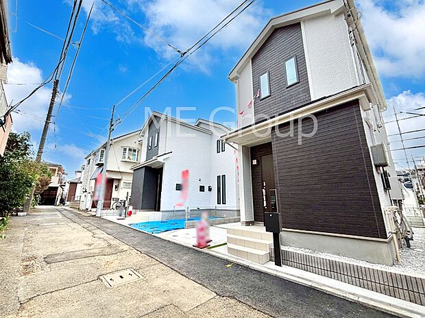 【前面道路含む現地写真】堂々完成！！ ここから始まる新生活を応援いたします！ 