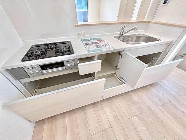 【その他設備(スライド収納)】使いやすさを優先したスライド式収納タイプ！