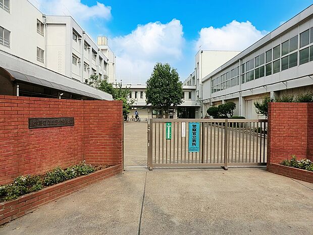 練馬区立三原台中学校（約446m）