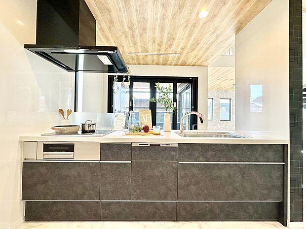 【キッチン】お料理を効率的に、楽しく！システムキッチン  　