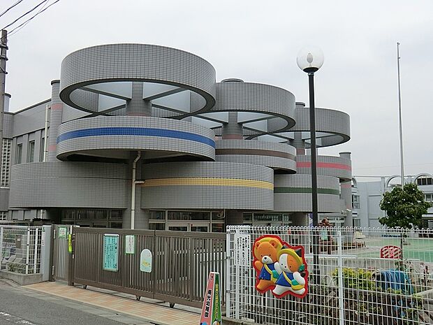 南光幼稚園(約470m)