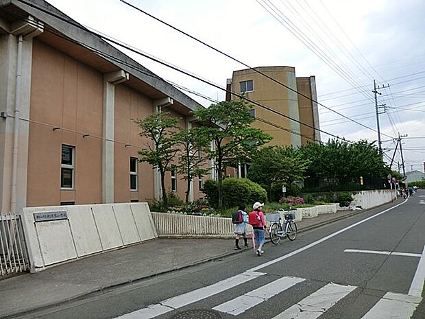 東村山市立秋津東小学校（約934m）