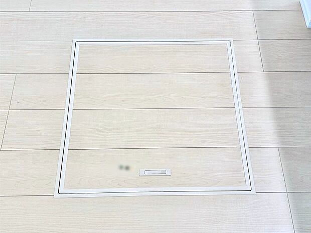 【その他設備(床下収納)】床下収納付き！日用品・非常用品の収納にも大活躍。