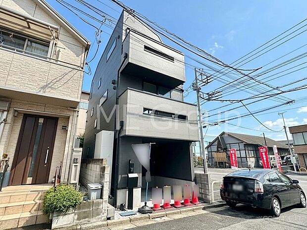 【現地外観写真】溢れる陽光でご家族の笑顔も輝く　