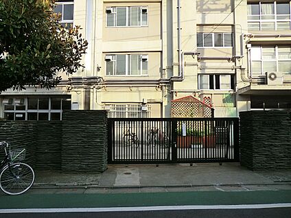 練馬区立下石神井小学校 341m