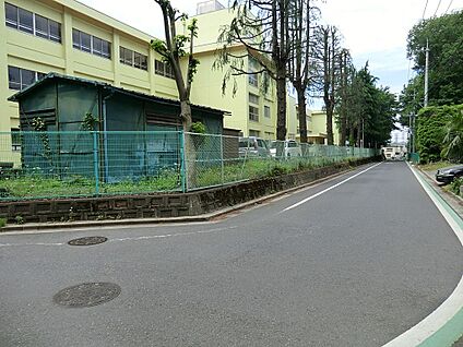 所沢市立若松小学校 850m