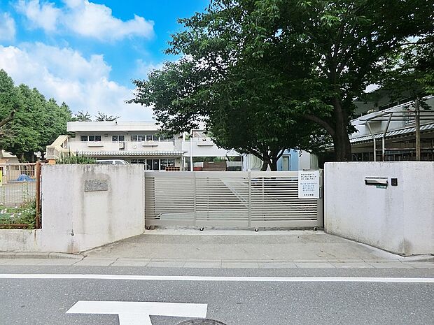 向南幼稚園(約669m)