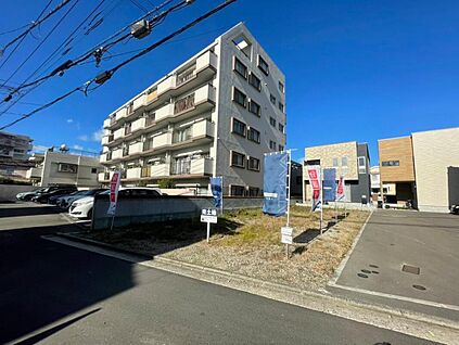 【前面道路含む現地写真】