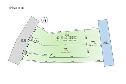 地下鉄七隈線「次郎丸」駅まで徒歩8分の立地。徒歩圏内にスーパーやコンビニが揃う、子育て世帯にも暮らしやすい住環境が魅力です。全区画、2台駐車可能なカースペース付き(車種による)。 