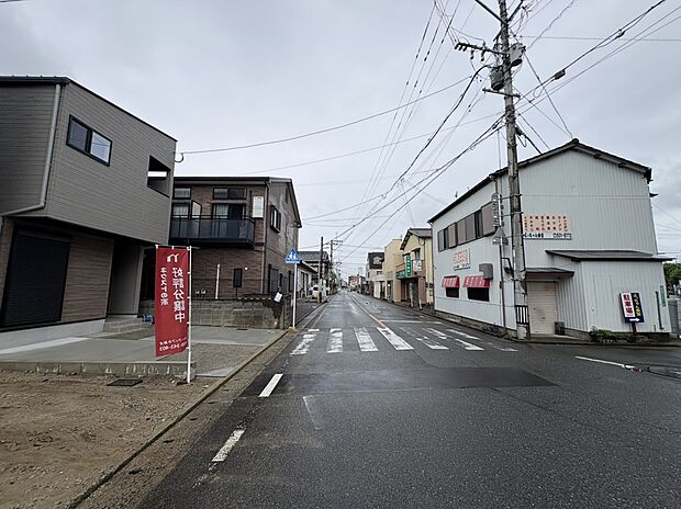 【【前面道路含む現地写真】】内覧予約受付中！周辺環境も含めて、ぜひ現地をご確認ください。