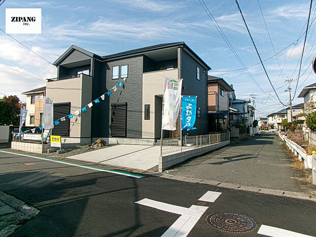 【現地外観写真】現地完成済みですので即日見学可能です♪周辺物件とともにご紹介させていただきますのでお気軽にお問い合わせください！ 