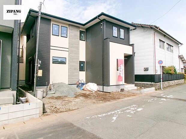 【現地外観写真】ただいま建築中です。周辺物件とともにご紹介させていただきますのでお気軽にお問い合わせください。（2026年4月撮影） 