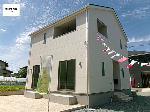 【現地外観写真】現地完成済みですので即日見学可能です♪周辺物件とともにご紹介させていただきますのでお気軽にお問い合わせください♪