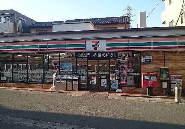 セブンイレブン川崎馬絹東店（約610m）