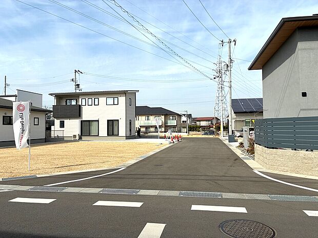 前面道路は6mあります